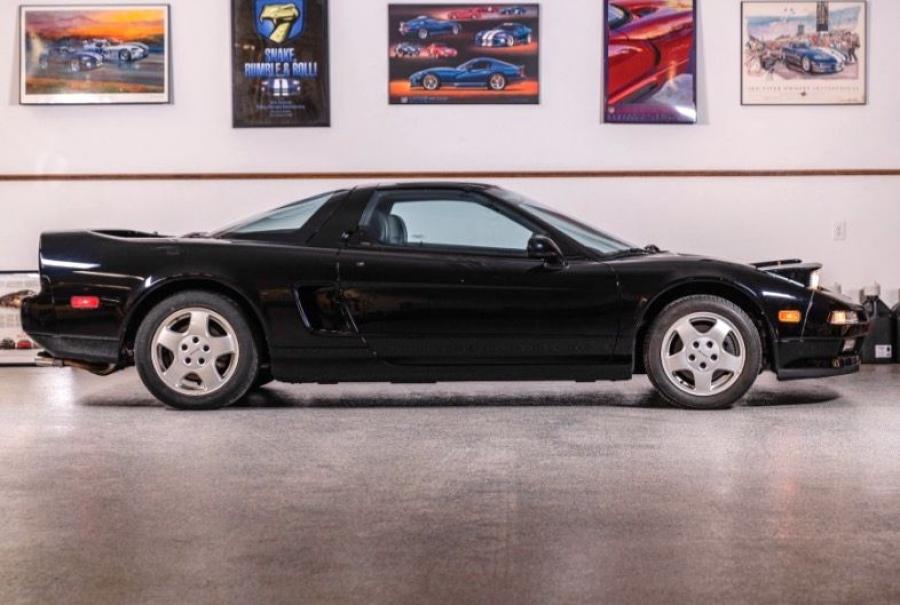  Acura NSX 1991 года  (фото 26 из 97)